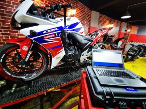 Honda CBR 125 R periyodik bakımı