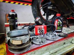 Honda CB 500 periyodik bakımı